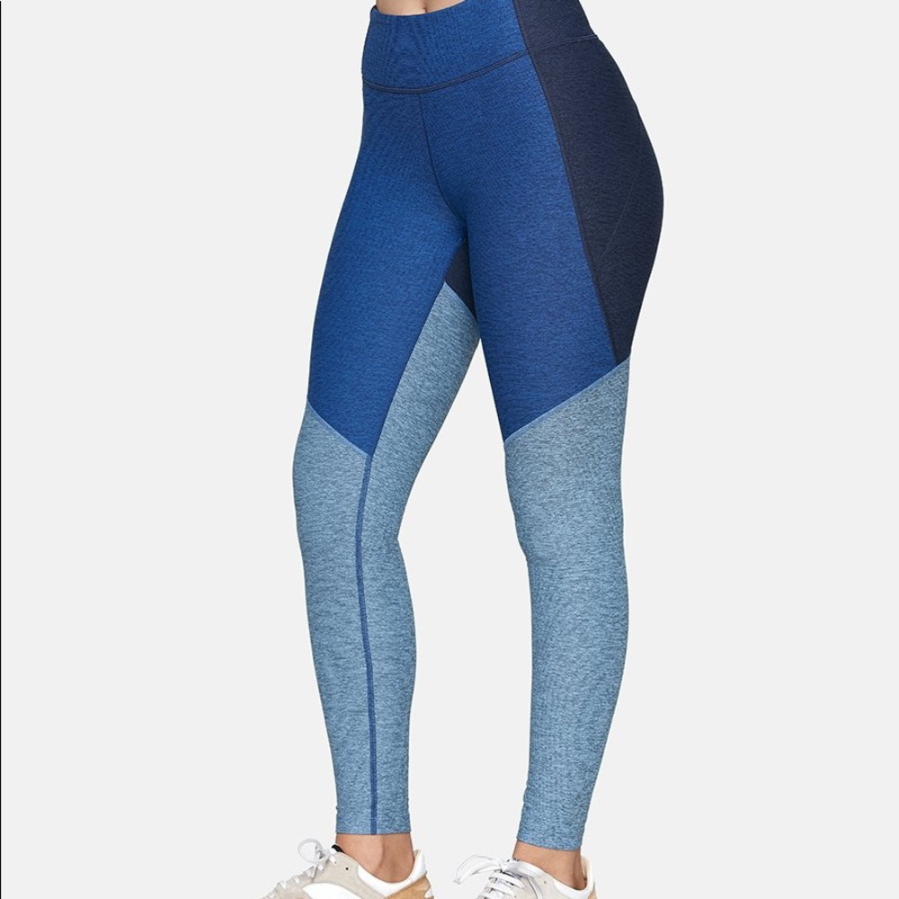 Outdoor Voices Blue Tri Tone Leggings size medium